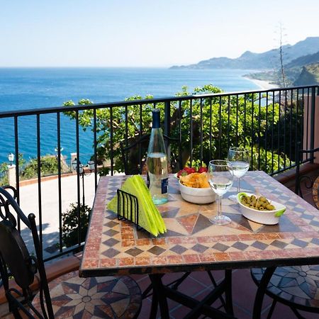 Casa Belvedere Riviera Taormina Sant'Alessio Siculo Bagian luar foto
