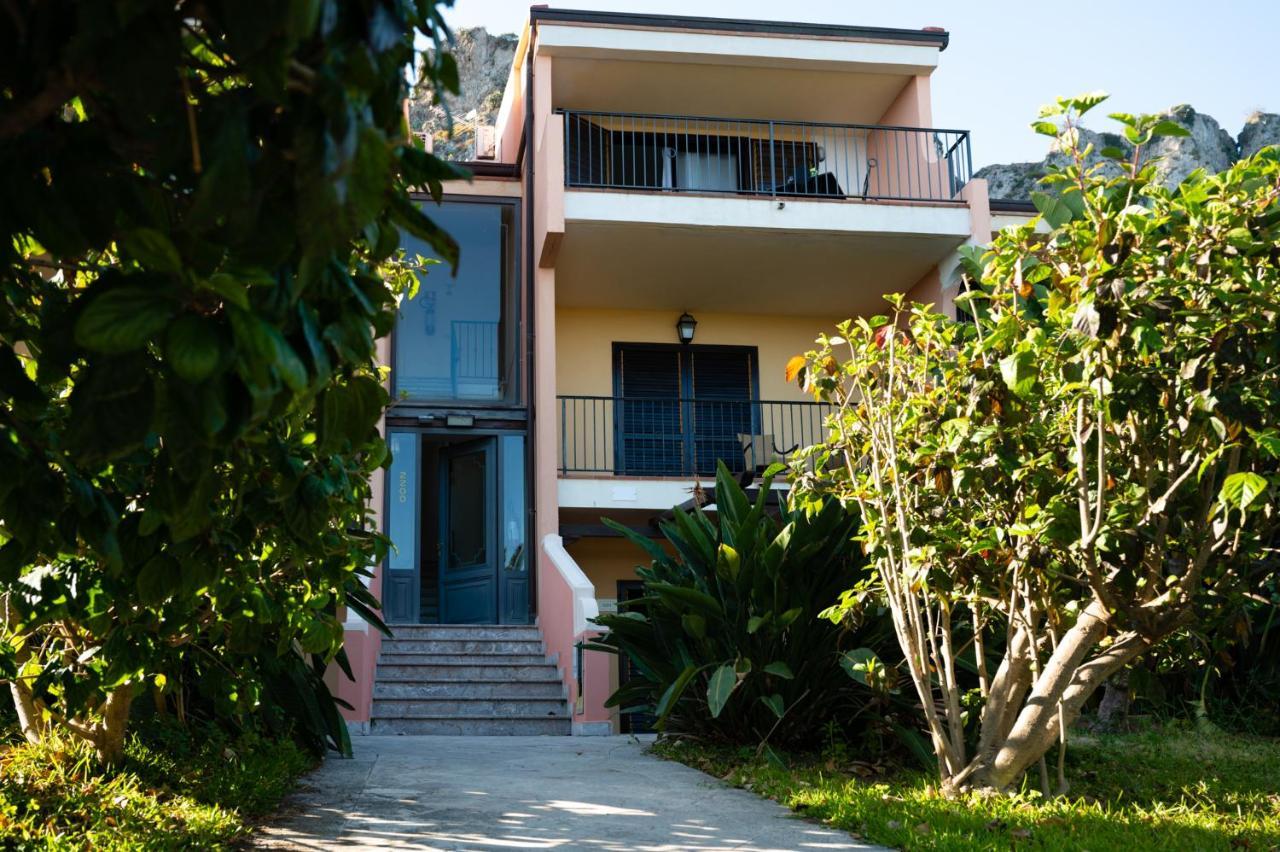 Casa Belvedere Riviera Taormina Sant'Alessio Siculo Bagian luar foto