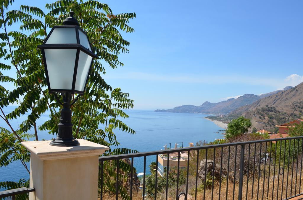 Casa Belvedere Riviera Taormina Sant'Alessio Siculo Ruang foto